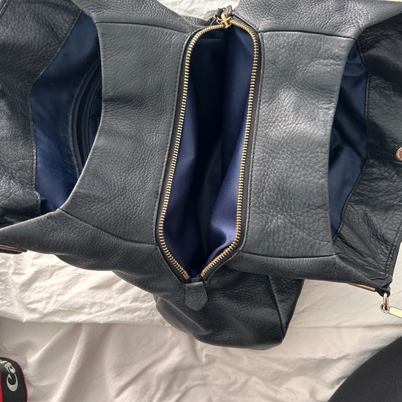 Vintage  Coach three pocket purse handbag black - Picture 14 of 14